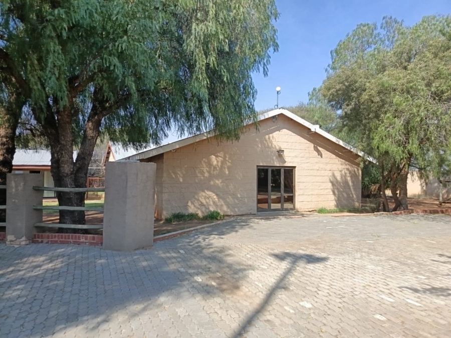 Commercial Property for Sale in Kimberley Rural Northern Cape